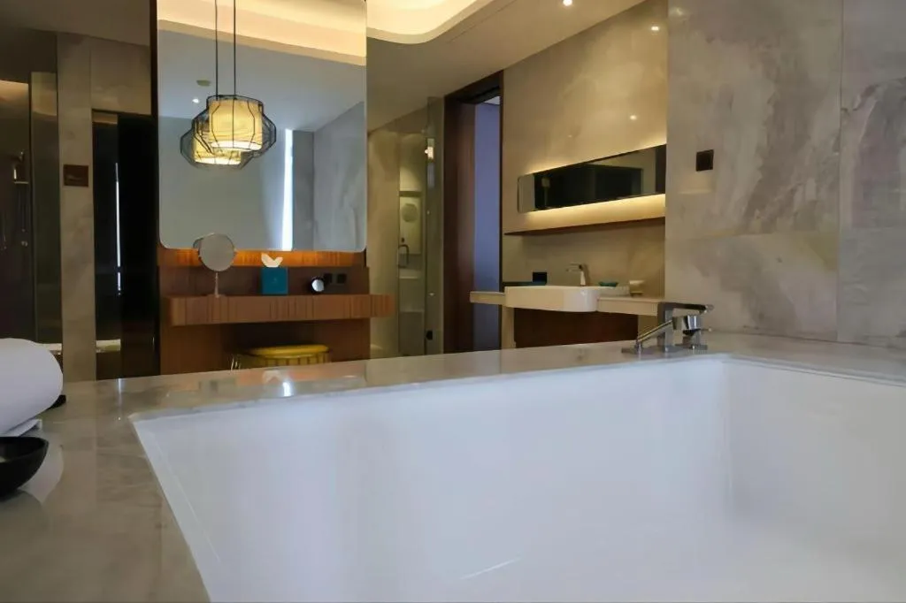 Chongqing The Lotus Hotel