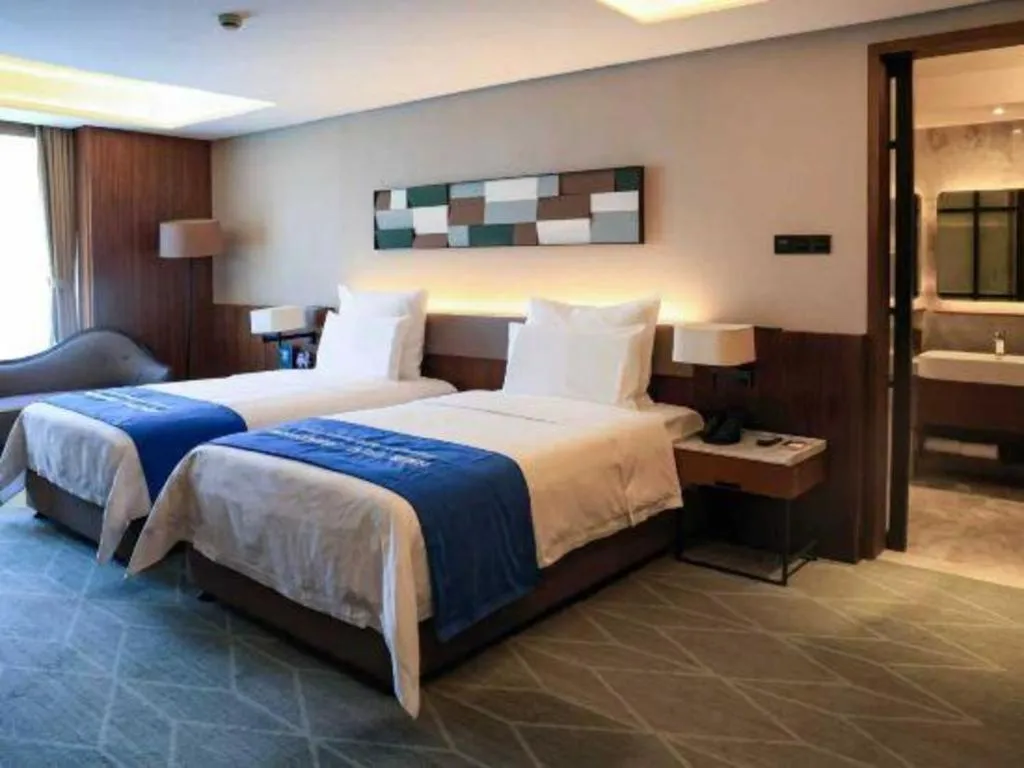 Bed in Chongqing The Lotus Hotel