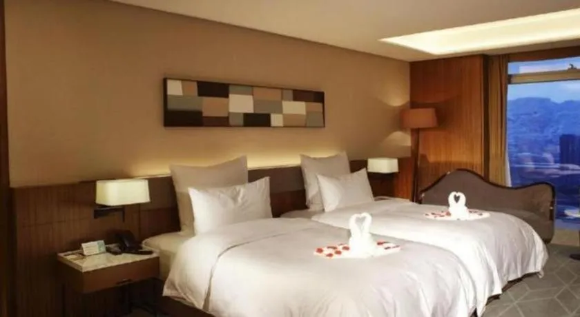 Bed in Chongqing The Lotus Hotel