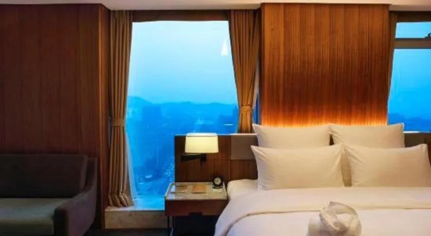 Bed in Chongqing The Lotus Hotel