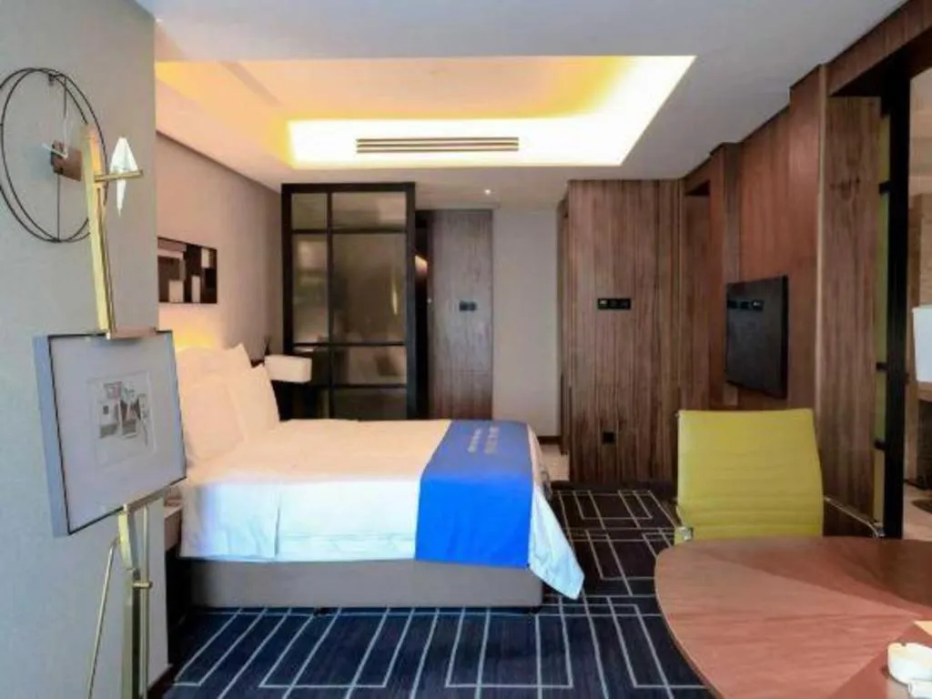 Bed in Chongqing The Lotus Hotel