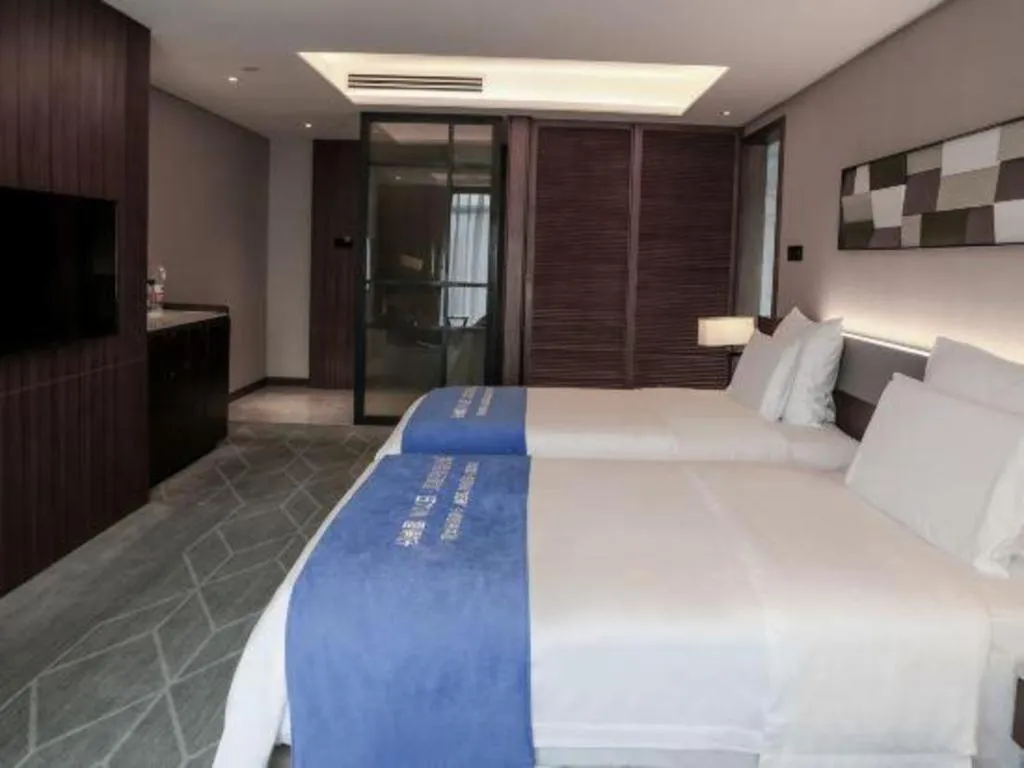 Bed in Chongqing The Lotus Hotel