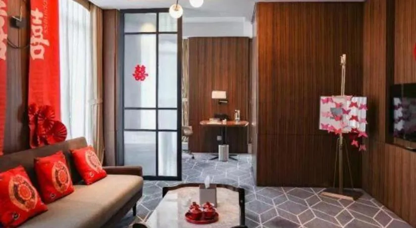 Chongqing The Lotus Hotel