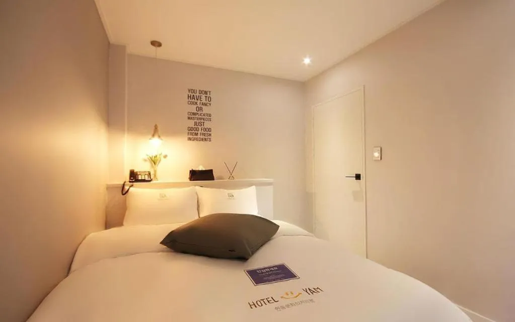 Bed in Hotel Yam ANDONG