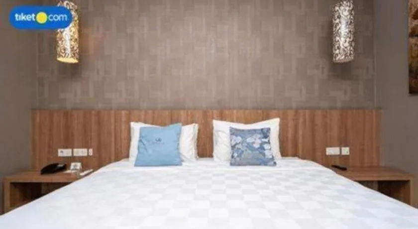 Bed in D'Anaya Hotel Bogor