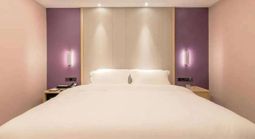 Bed in Lavande Hotel·Wuxue Kanjiang Avenue