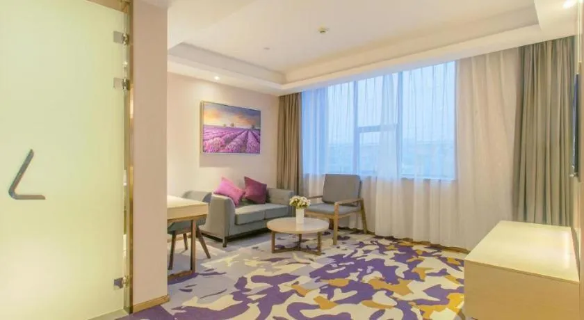 Lavande Hotel·Wuxue Kanjiang Avenue