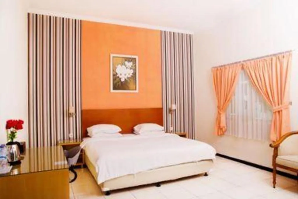 Bed in Hotel Kings Kudus