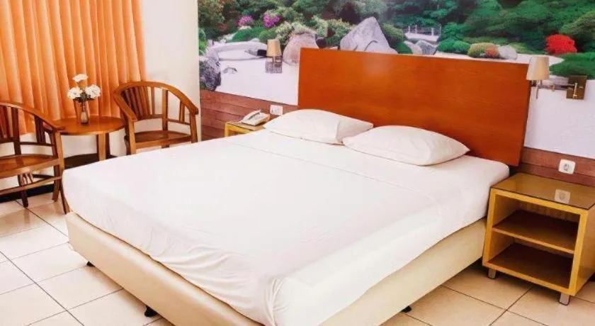 Bed in Hotel Kings Kudus