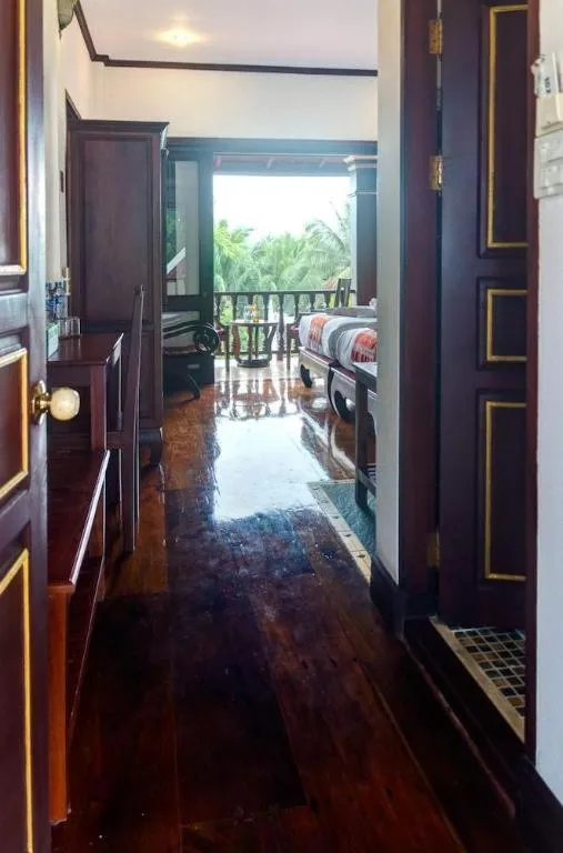 The View Pavilion Hotel