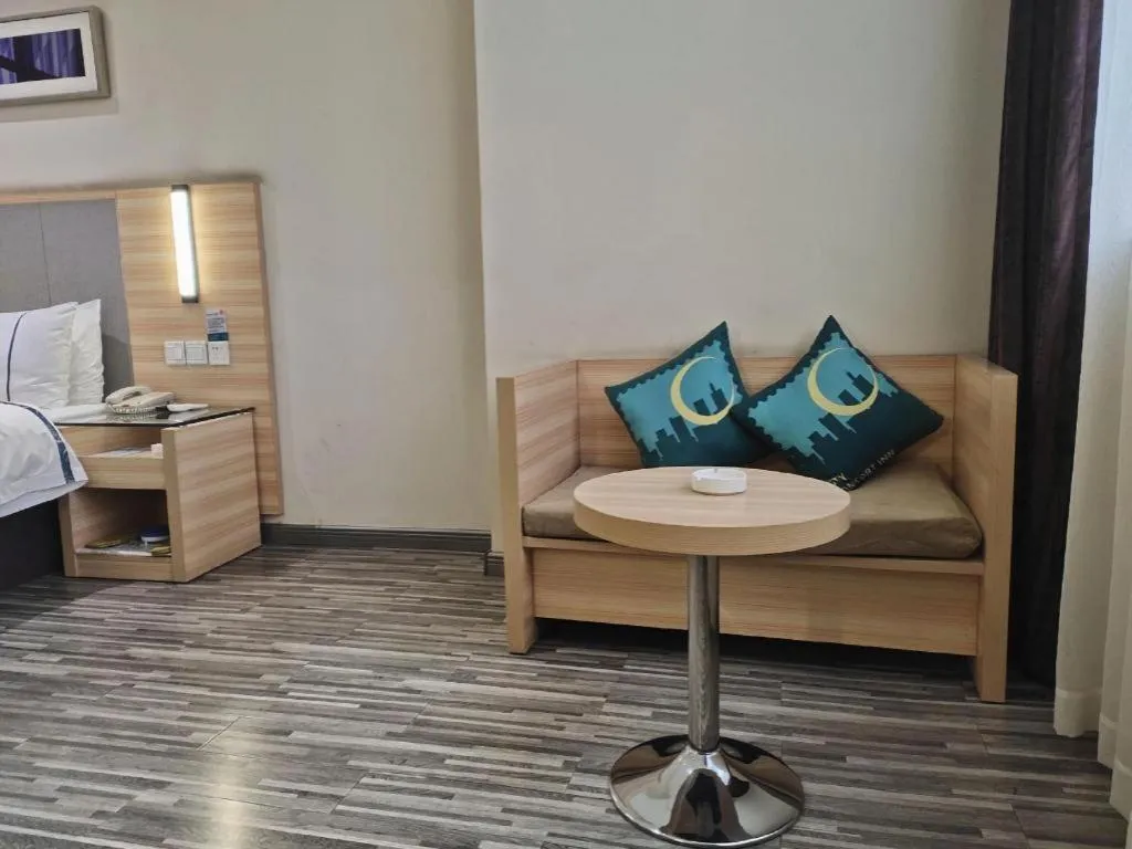 Bed in City Comfort Inn Hechi Du'an Wenti Square