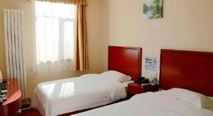 Bed in GreenTree Inn Beijing Chaoyang District Shilihe Subway Station Express Hotel