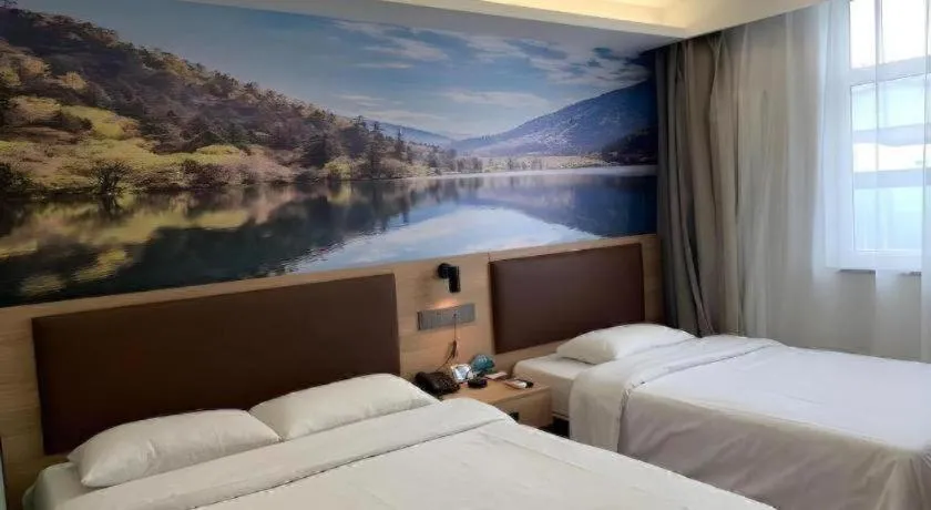 Bed in GreenTree Inn Beijing Chaoyang District Shilihe Subway Station Express Hotel