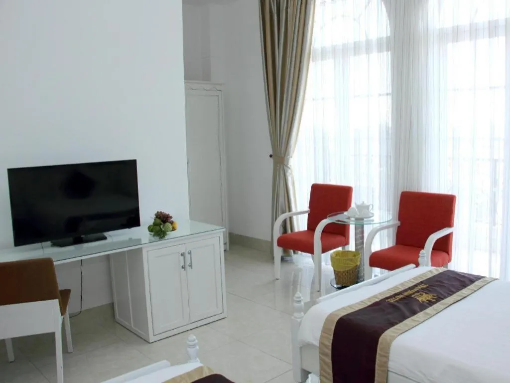 Bed in Tran Vinh Hotel