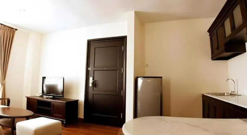 Bed in Colonial Hotel Makassar