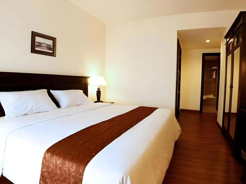 Bed in Colonial Hotel Makassar