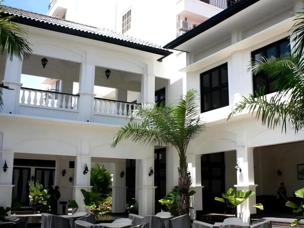 Colonial Hotel Makassar