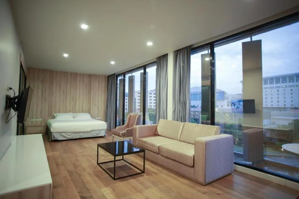 Bed in Holiday Poipet