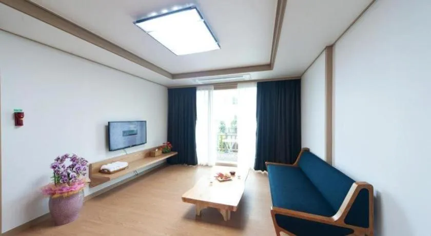 Bed in Swansea Resort