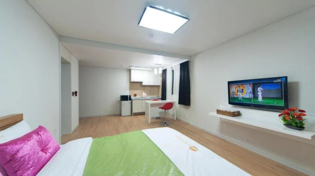 Bed in Swansea Resort