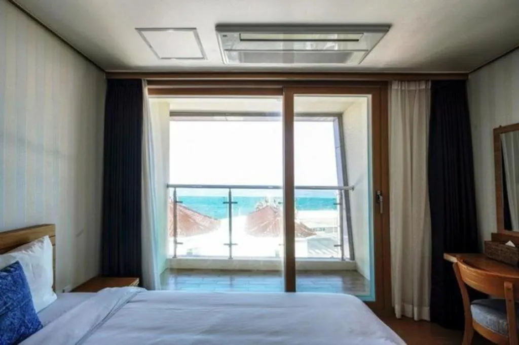 Bed in Swansea Resort