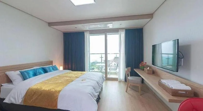 Bed in Swansea Resort