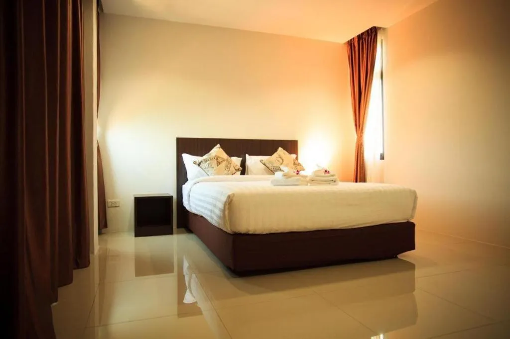 Bed in The Viewpoint Hotel