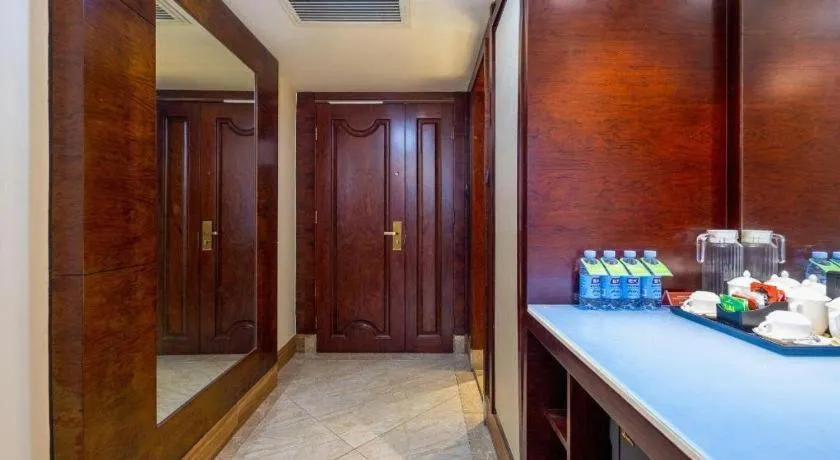 Haikou Kai Wei Hotel