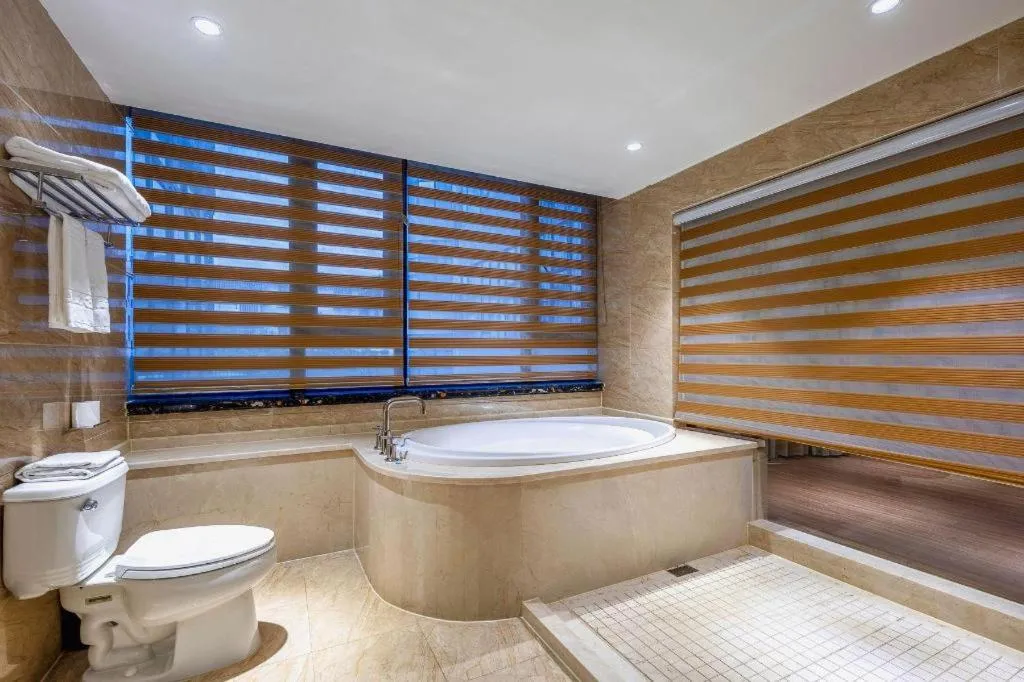 Haikou Kai Wei Hotel