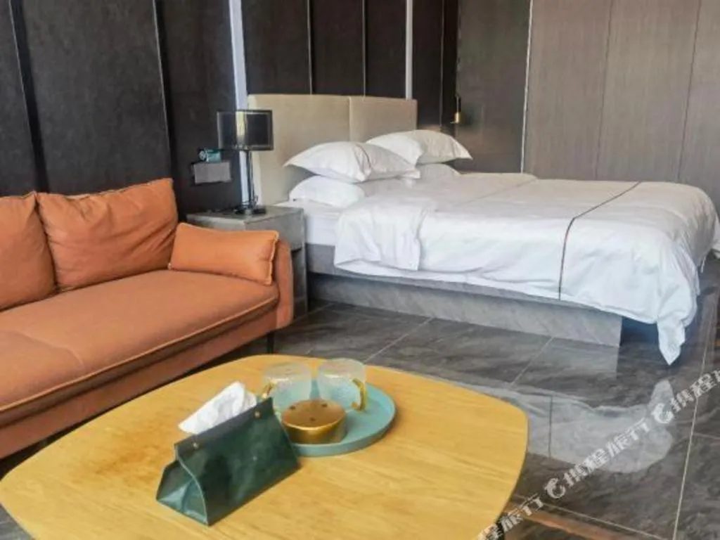 Bed in Haikou Kai Wei Hotel