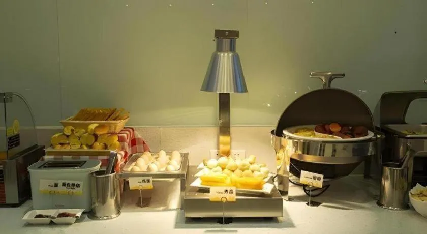 City Comfort Inn Huanggang Baota Avenue