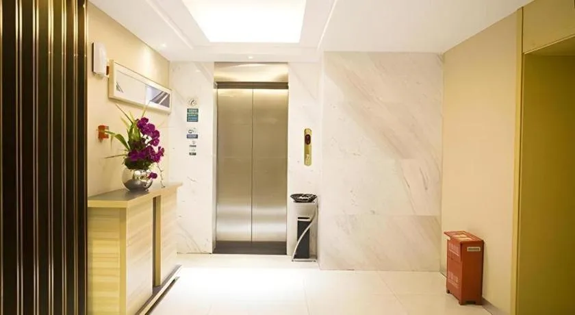 City Comfort Inn Huanggang Baota Avenue