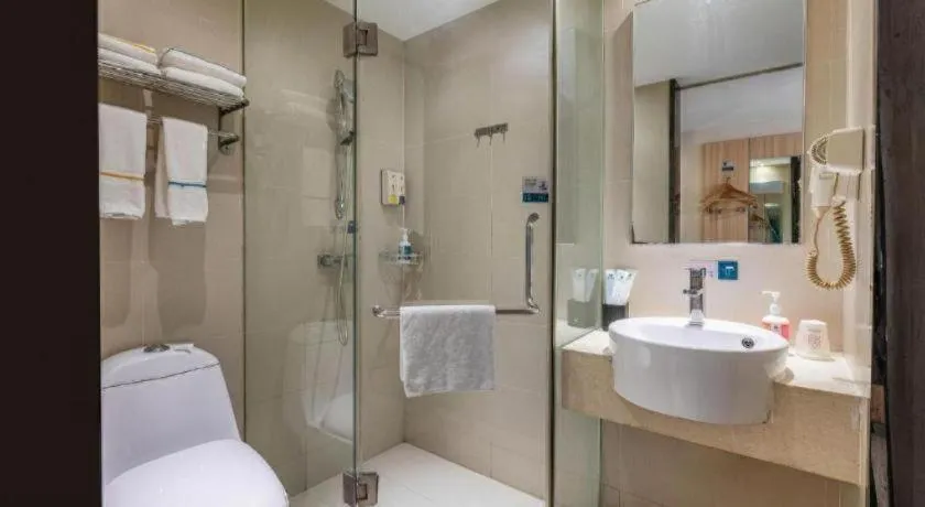 City Comfort Inn Huanggang Baota Avenue