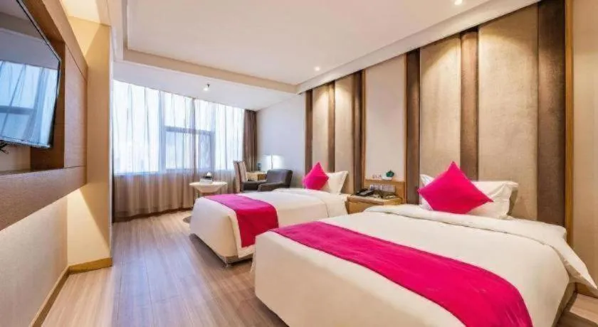 Bed in Xian Leica Hotel