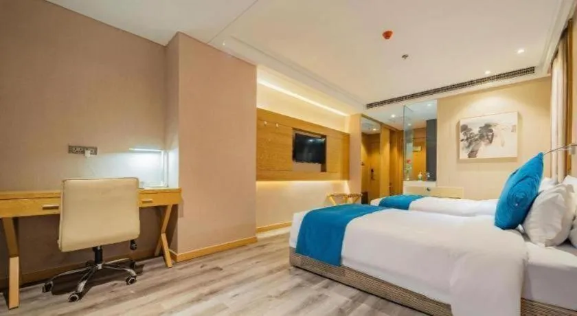 Bed in Xian Leica Hotel