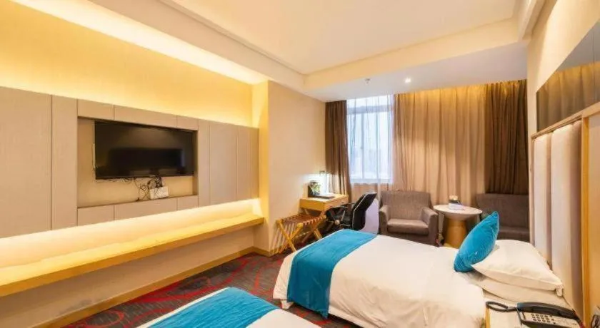 Bed in Xian Leica Hotel