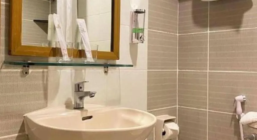 Majestic Hotel Manila - Formerly Octagon Mansion Hotel Manila