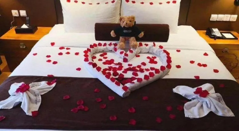 Bed in James Joyce Coffetel Xi'an Lingtong The Terracotta Army Huaqingchi University Town Metro Station