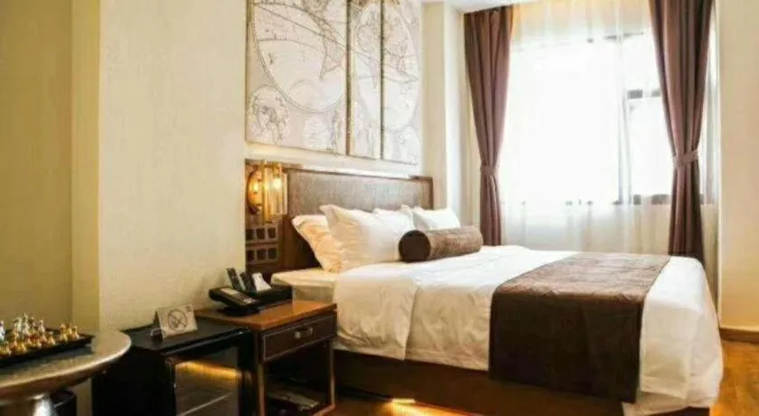 Bed in James Joyce Coffetel Xi'an Lingtong The Terracotta Army Huaqingchi University Town Metro Station