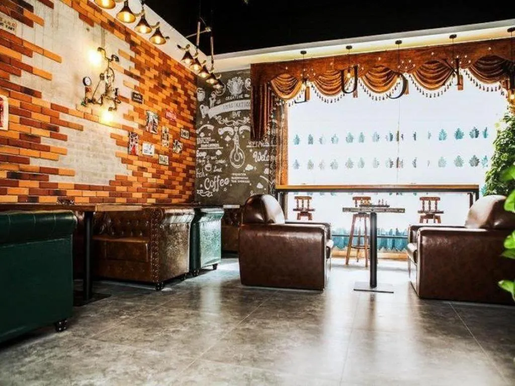 James Joyce Coffetel Xi'an Lingtong The Terracotta Army Huaqingchi University Town Metro Station