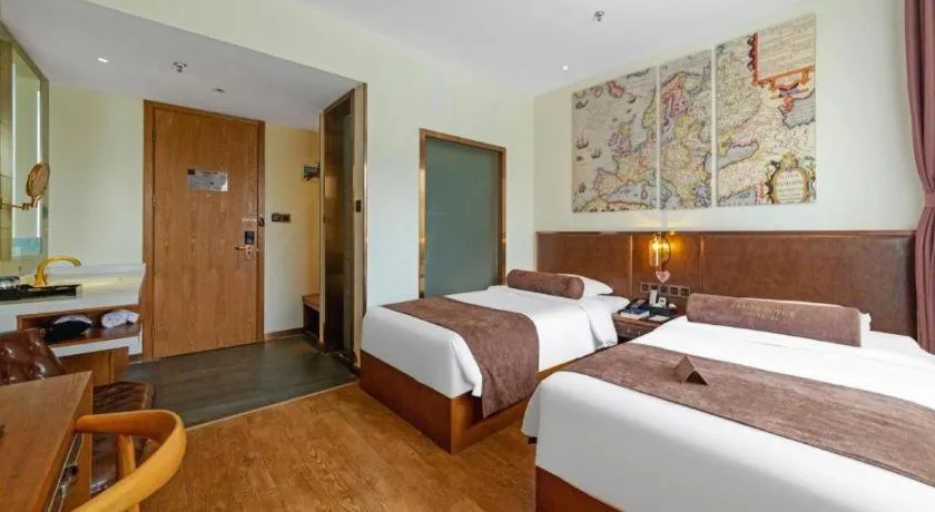 Bed in James Joyce Coffetel Xi'an Lingtong The Terracotta Army Huaqingchi University Town Metro Station