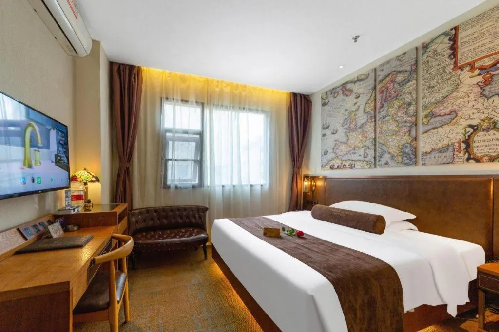 Bed in James Joyce Coffetel Xi'an Lingtong The Terracotta Army Huaqingchi University Town Metro Station