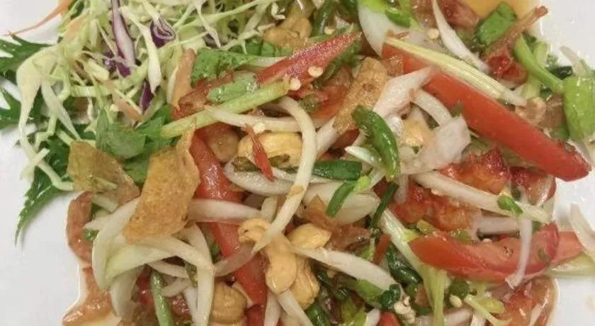 Alongkot Beach Resort Khanom