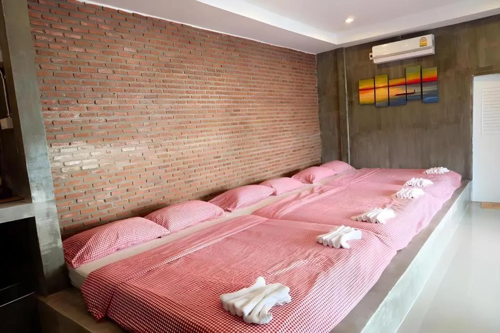 Bed in Rim Kaeng resort