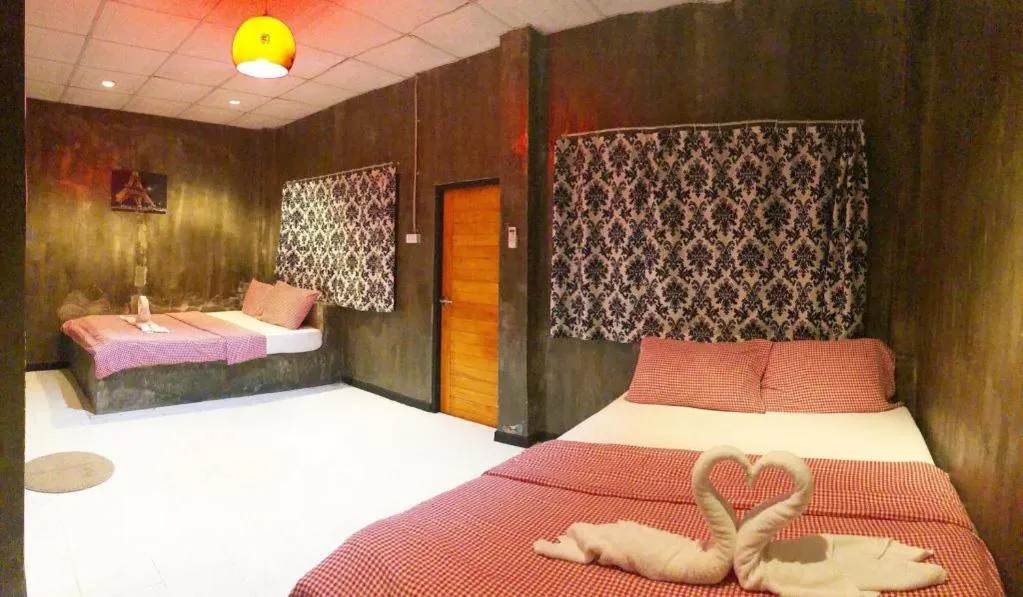 Bed in Rim Kaeng resort