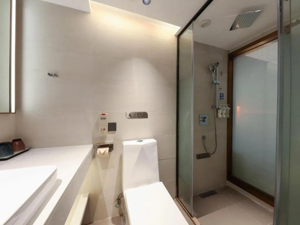 Lavande Hotels Guangzhou Fangcun Huadiwan Metro Station