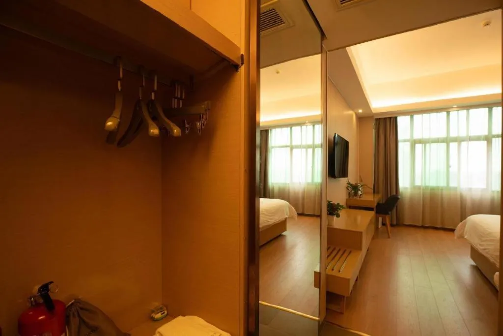 Bed in Lavande Hotels Guangzhou Fangcun Huadiwan Metro Station