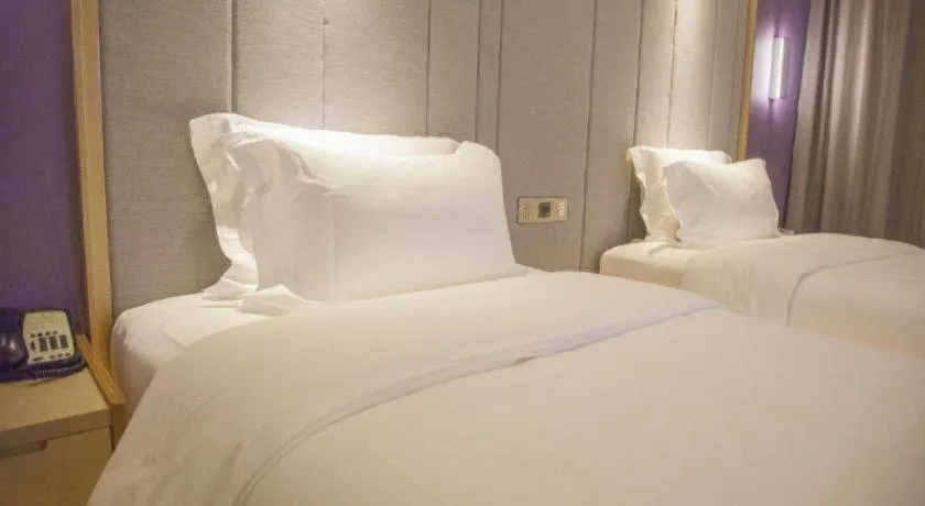 Bed in Lavande Hotels Guangzhou Fangcun Huadiwan Metro Station