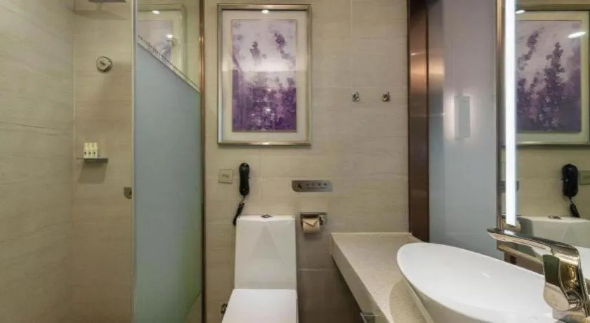 Lavande Hotels Guangzhou Fangcun Huadiwan Metro Station