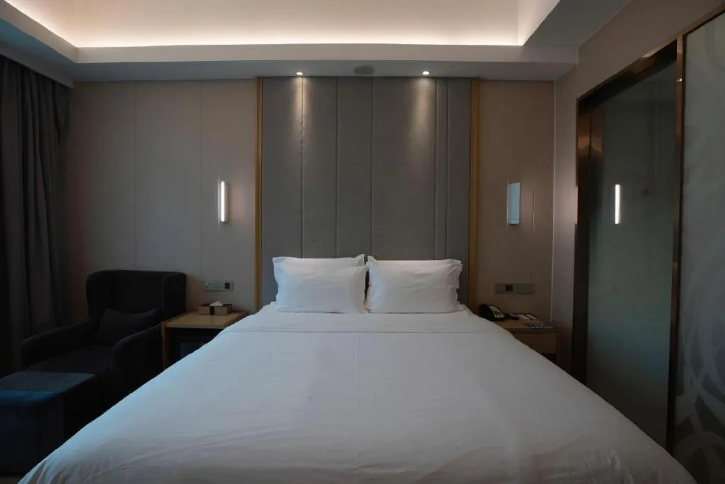 Bed in Lavande Hotels Guangzhou Fangcun Huadiwan Metro Station